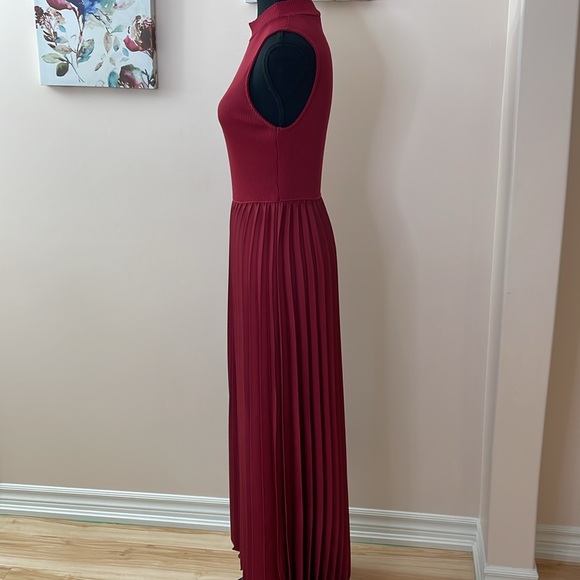 Brand new gorgeous red maxi dress - Picture 3 of 7